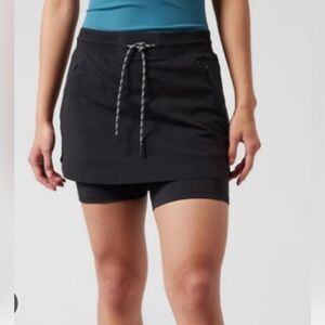 Athleta Trekkie Short Jupe Short Skirt Women’s Black size 0 Athleisure Outdoors